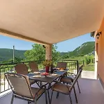 Holiday home Ricice 09 *